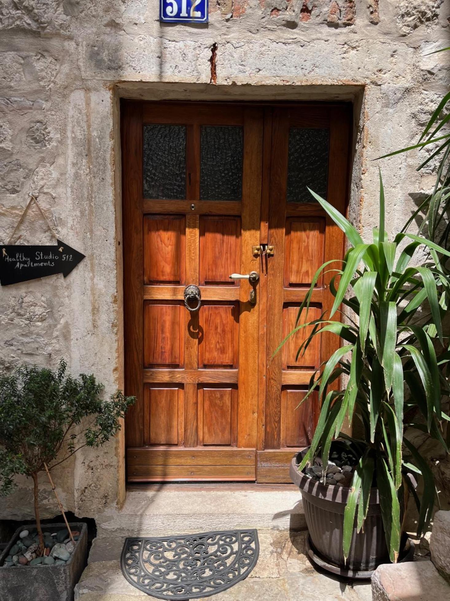 Healthystudio512 Apartments Kotor Exterior photo